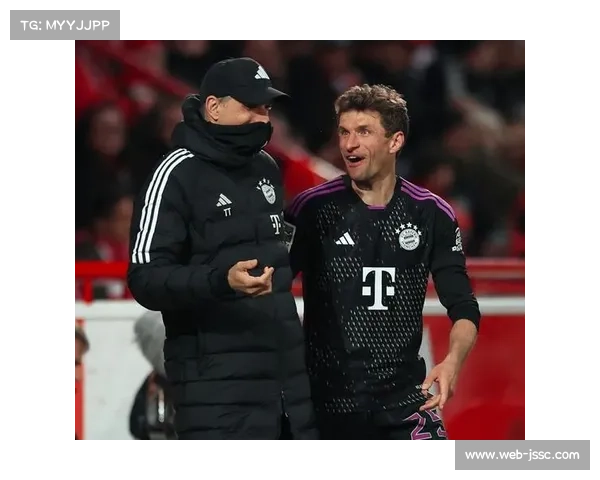 恩里克盛赞杜埃：“他不是第二个谁，他是第一个杜埃”